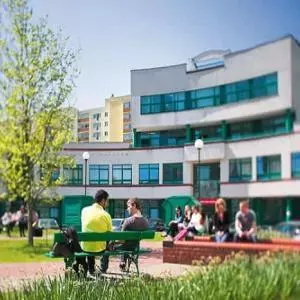 Kozminski Üniversitesi