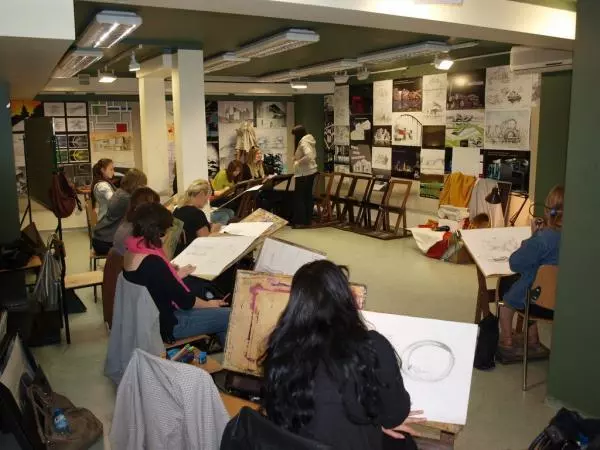 Varşova Ekoloji ve Yönetim Üniversitesi