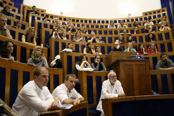 Semmelweis Üniversitesi