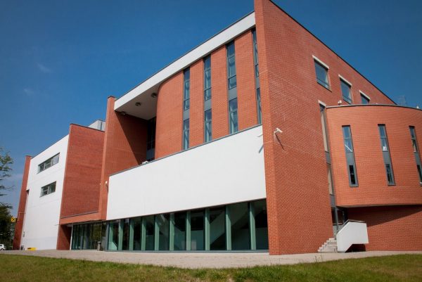 Collegium Da Vinci Üniversitesi