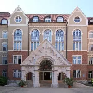 peç üniversitesi