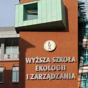 Varşova Ekoloji ve Yönetim Üniversitesi